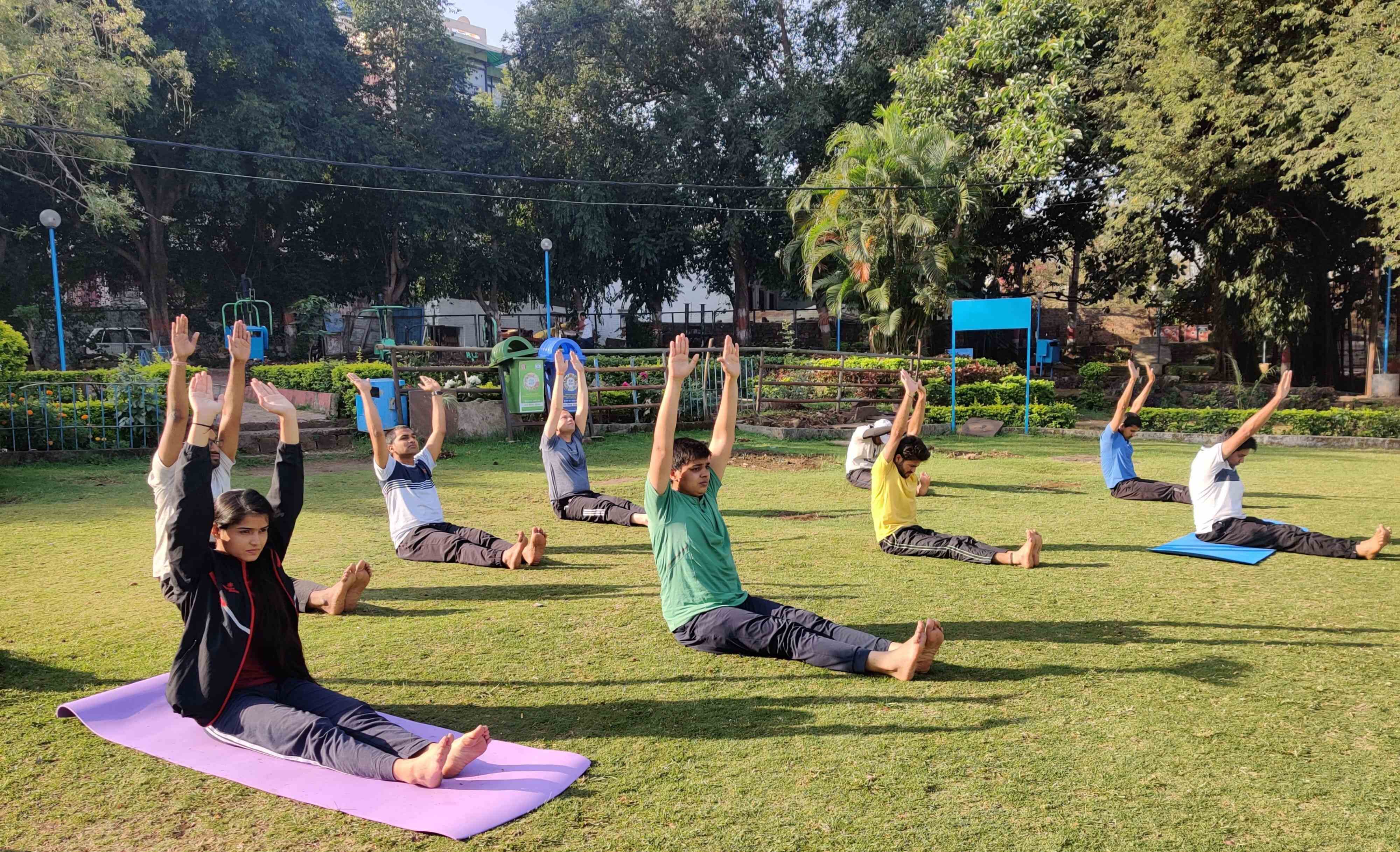 Outdoor Yoga 12